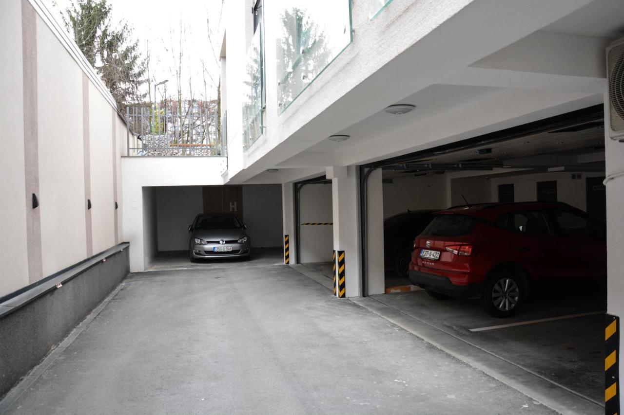 Apartment Olympic 84 *